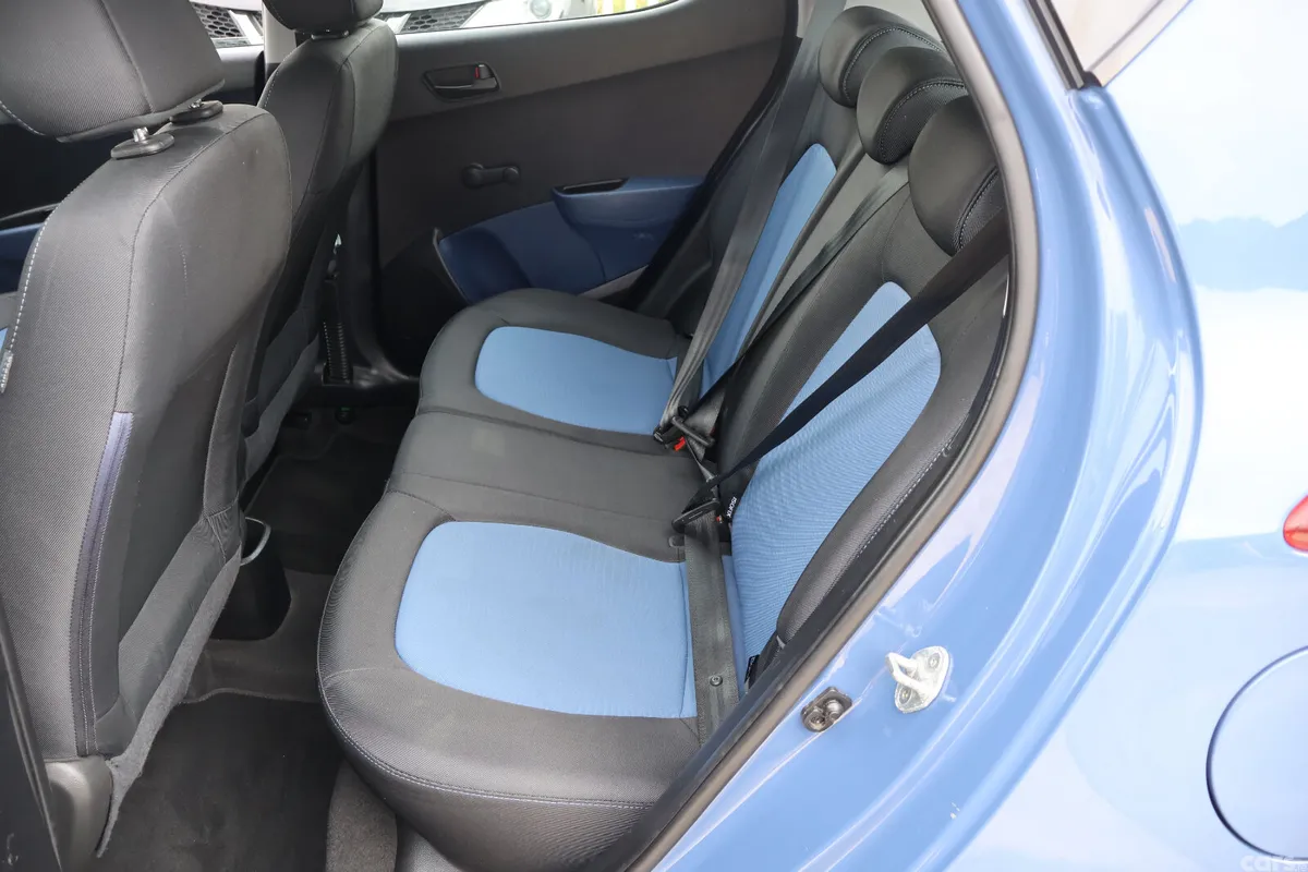 Hyundai i10 Hatchback, Petrol, 2018, Blue