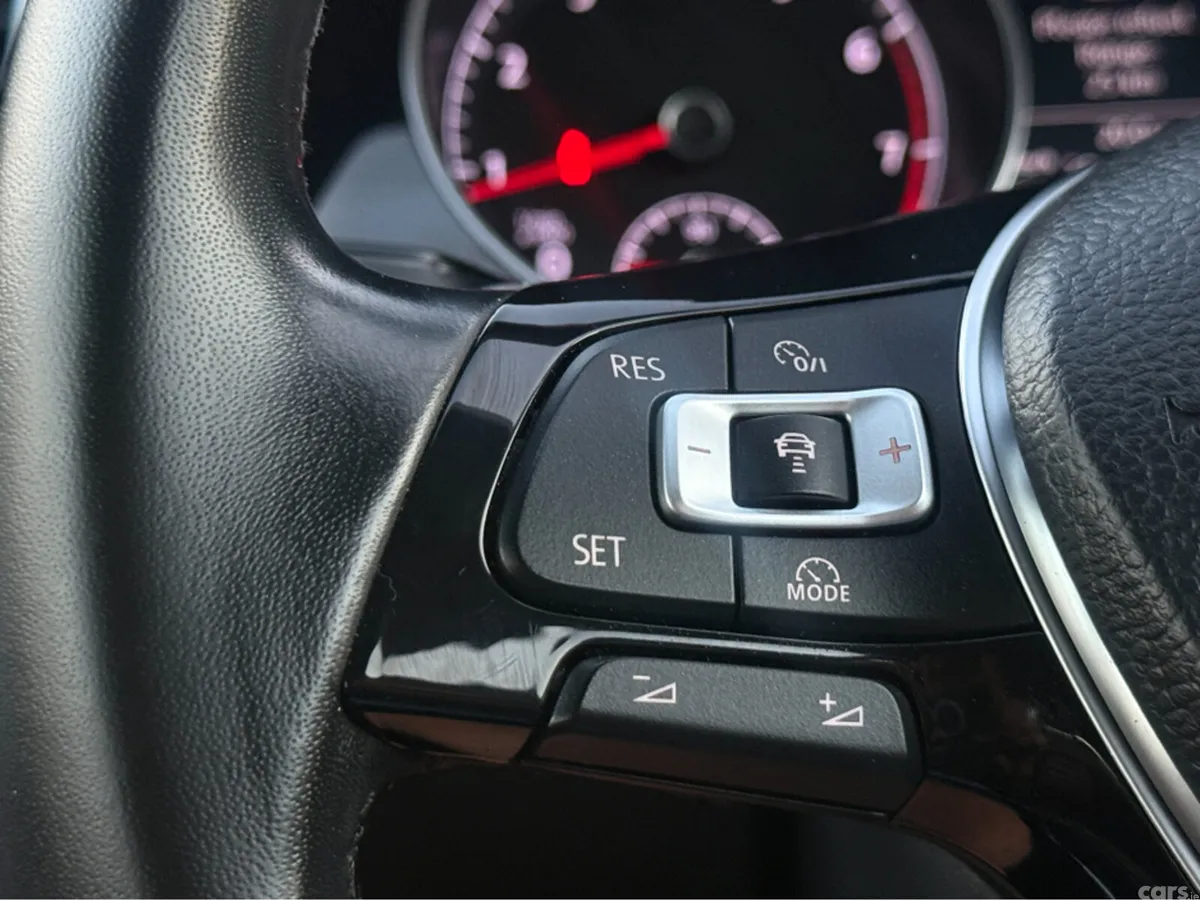 Volkswagen Golf Hatchback, Petrol, 2014, Silver