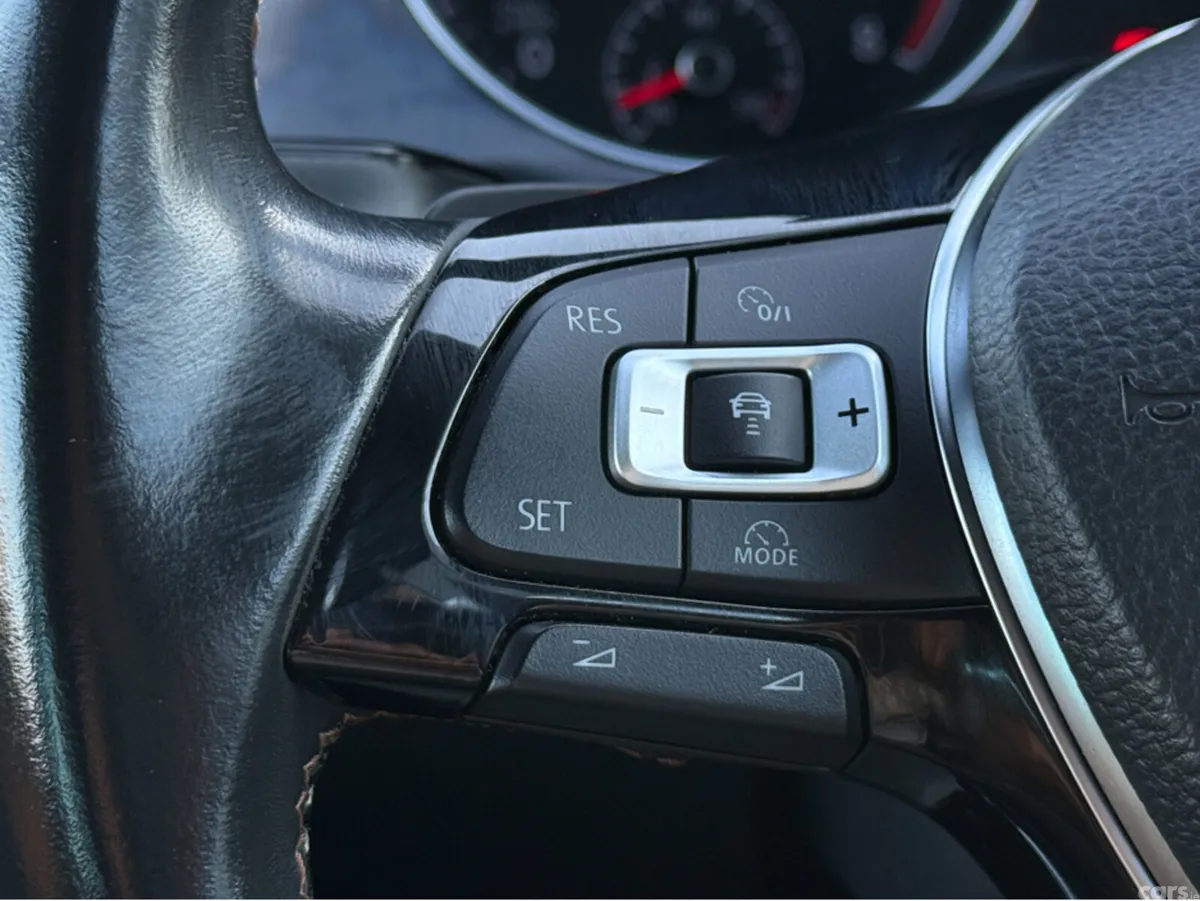 Volkswagen Golf Hatchback, Petrol, 2015, Black