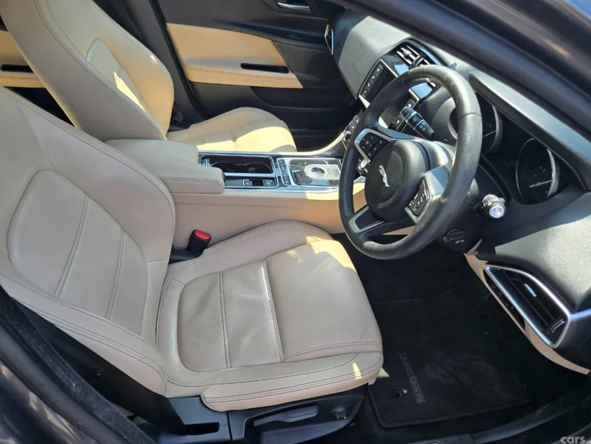 Jaguar XE Saloon, Diesel, 2017, Grey
