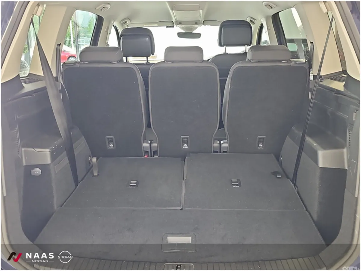 Volkswagen Touran SUV, Petrol, 2019, Blue