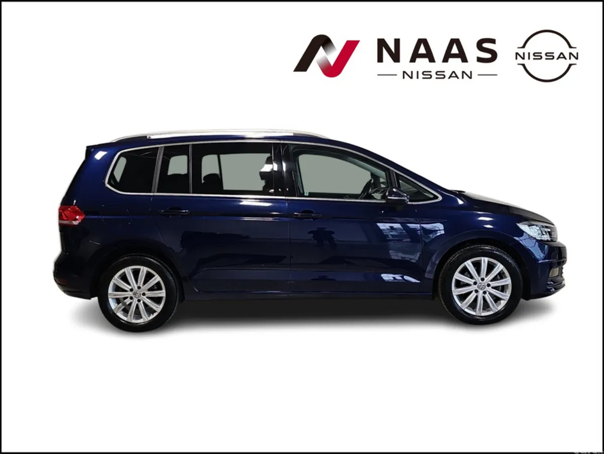 Volkswagen Touran SUV, Petrol, 2019, Blue
