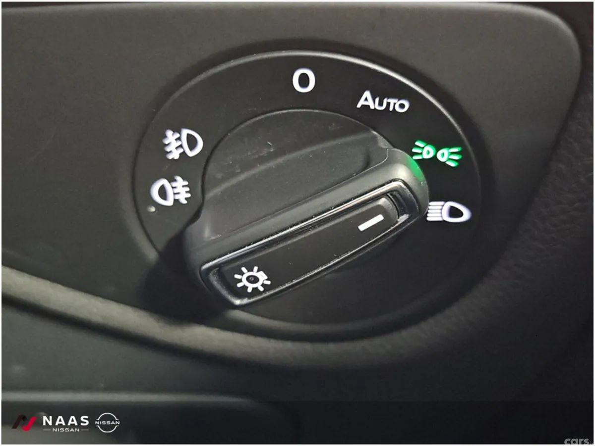 Volkswagen Touran SUV, Petrol, 2019, Blue