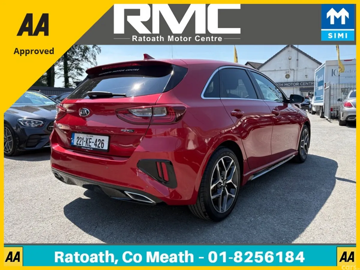 Kia Ceed Hatchback, Petrol, 2022, Red