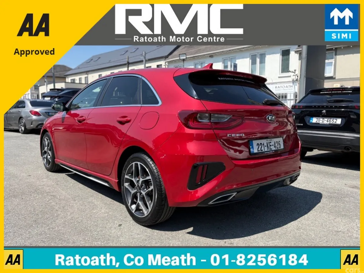 Kia Ceed Hatchback, Petrol, 2022, Red