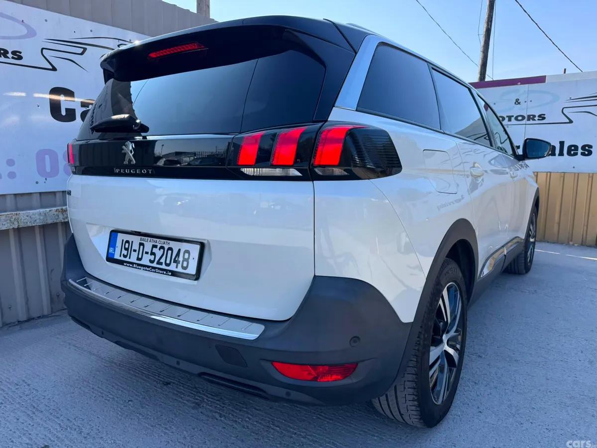 Peugeot 5008 MPV, Diesel, 2019, White