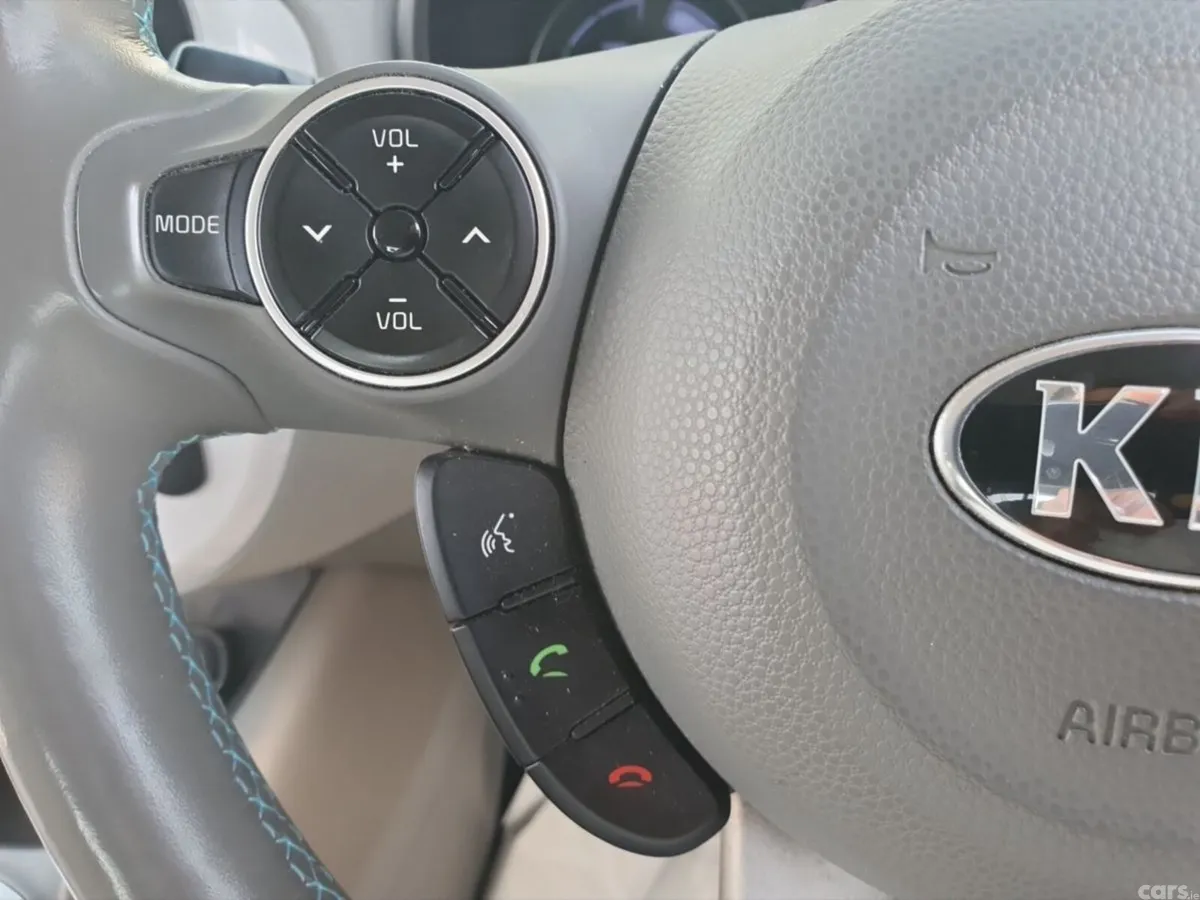 Kia Soul Hatchback, Electric, 2017, White