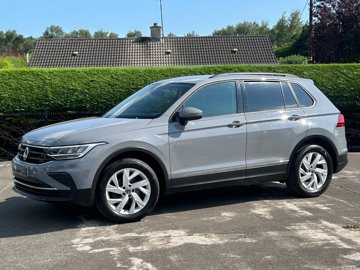 Volkswagen Tiguan SUV, Petrol, 2021, Grey