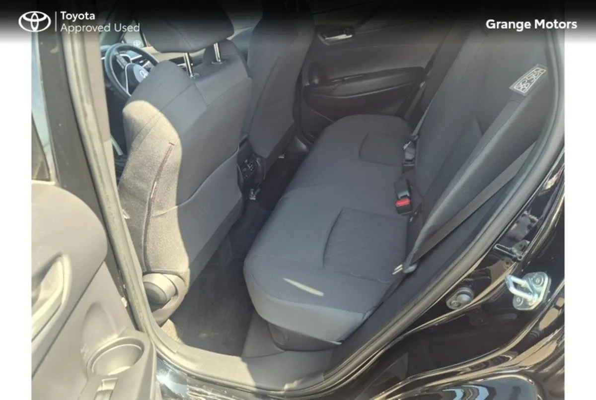 Toyota Corolla Cross Hatchback, Petrol Hybrid, 2023, Black