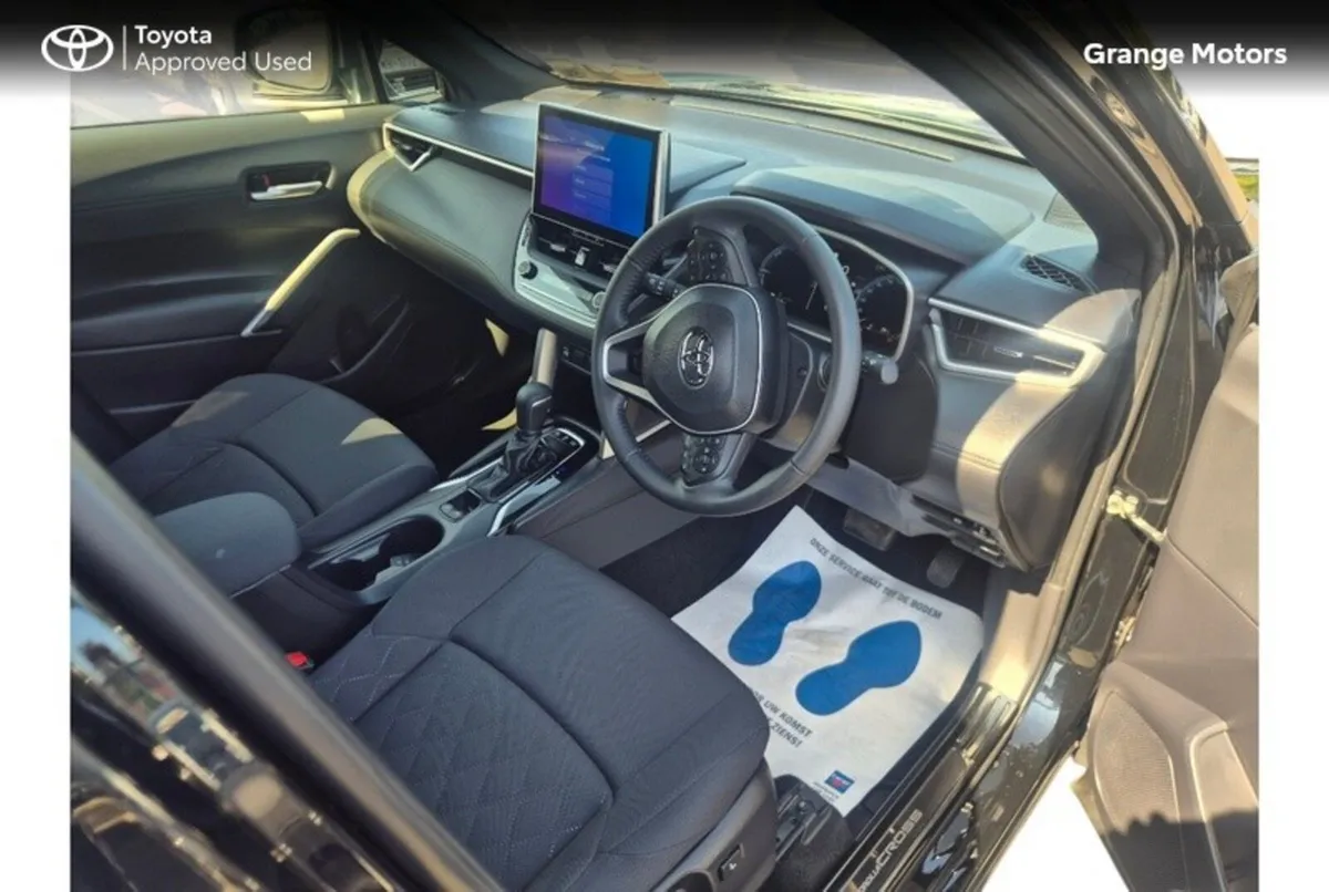 Toyota Corolla Cross Hatchback, Petrol Hybrid, 2023, Black