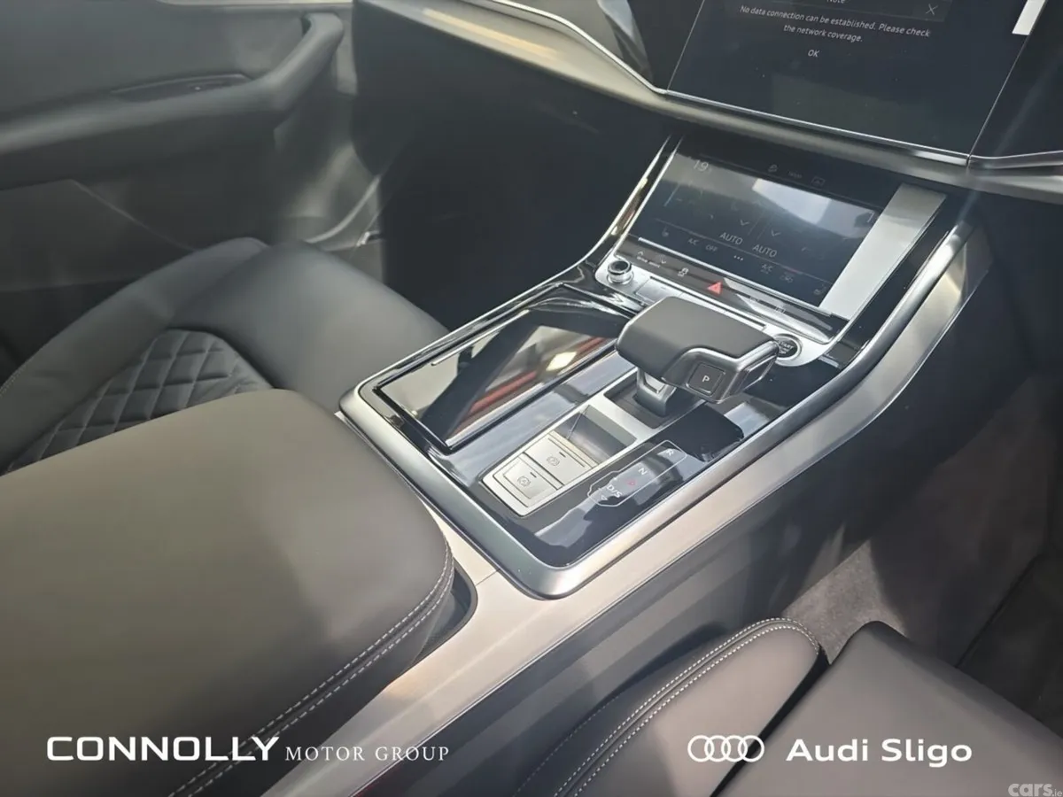 Audi Q7 SUV, Petrol Plug-in Hybrid, 2026, White