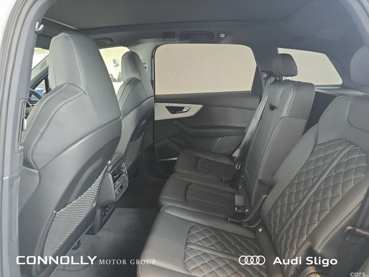 Audi Q7 SUV, Petrol Plug-in Hybrid, 2026, White