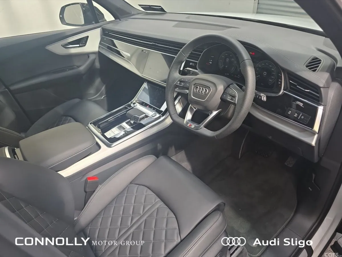 Audi Q7 SUV, Petrol Plug-in Hybrid, 2026, White