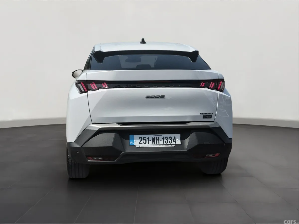 Peugeot 3008 MPV, Petrol, 2025, White