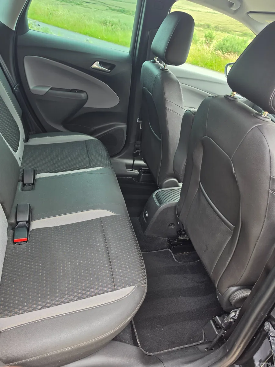 Opel Crossland X SUV, Diesel, 2018, Black