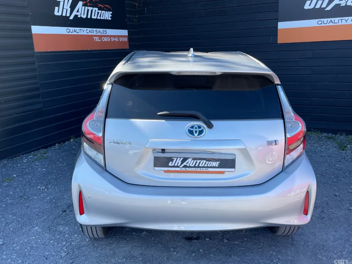 Toyota Aqua Hatchback, Petrol Hybrid, 2021, Silver