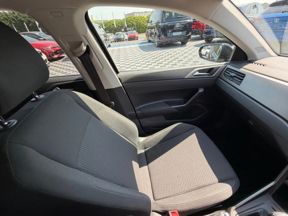 Volkswagen Polo Hatchback, Petrol, 2021, Black