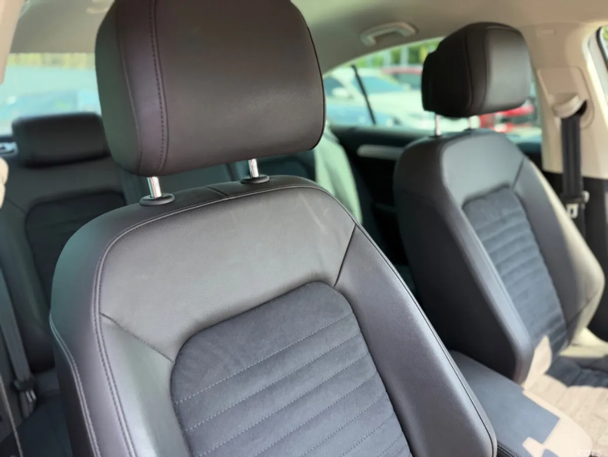Volkswagen Passat Saloon, Diesel, 2019, White