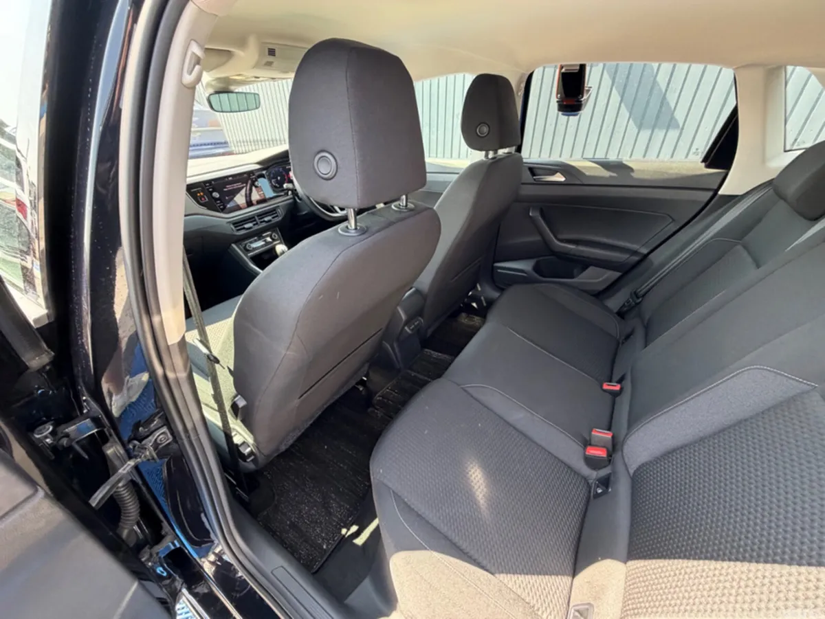 Volkswagen Polo Hatchback, Petrol, 2021, Black