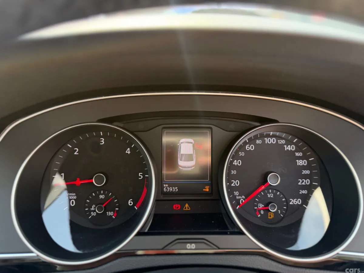 Volkswagen Passat Saloon, Diesel, 2019, White
