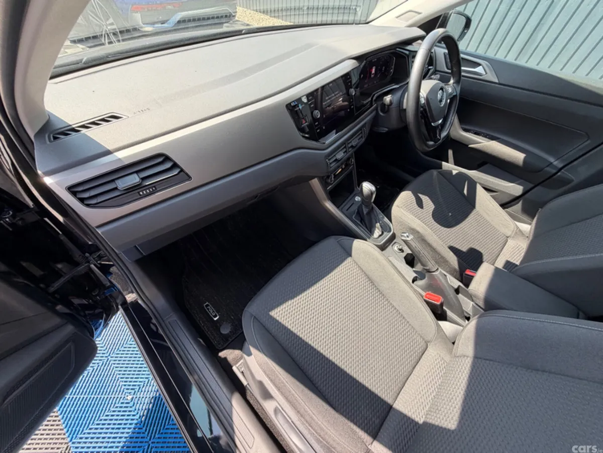 Volkswagen Polo Hatchback, Petrol, 2021, Black