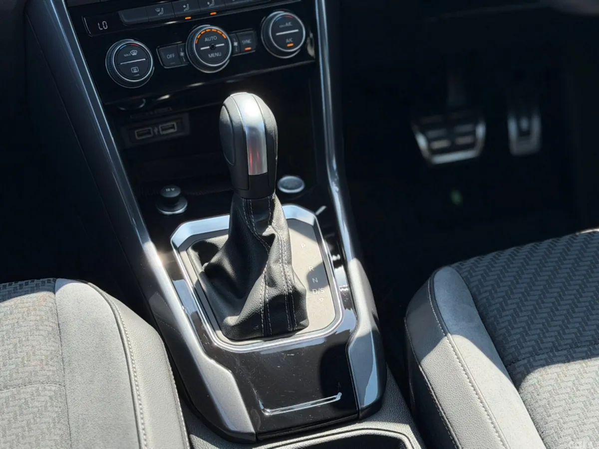Volkswagen T-Roc SUV, Diesel, 2021, Blue