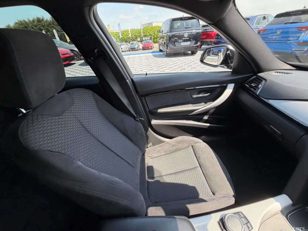 BMW 3-Series Saloon, Diesel, 2017, White