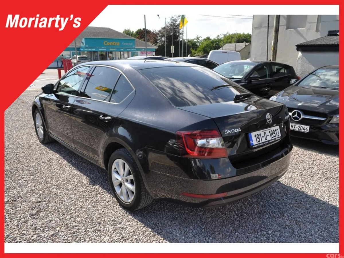 Skoda Octavia Hatchback, Diesel, 2019, Black