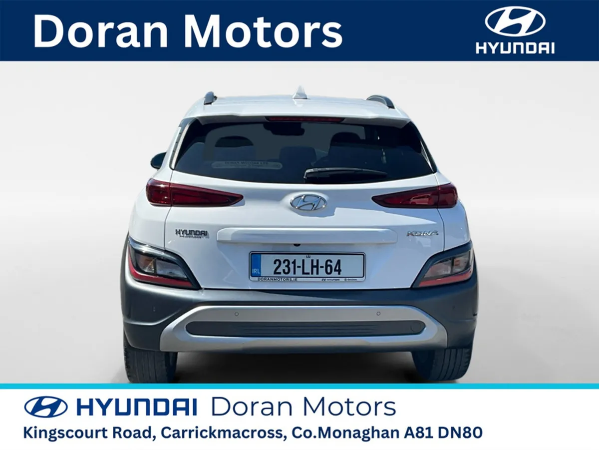 Hyundai KONA MPV, Petrol, 2023, White