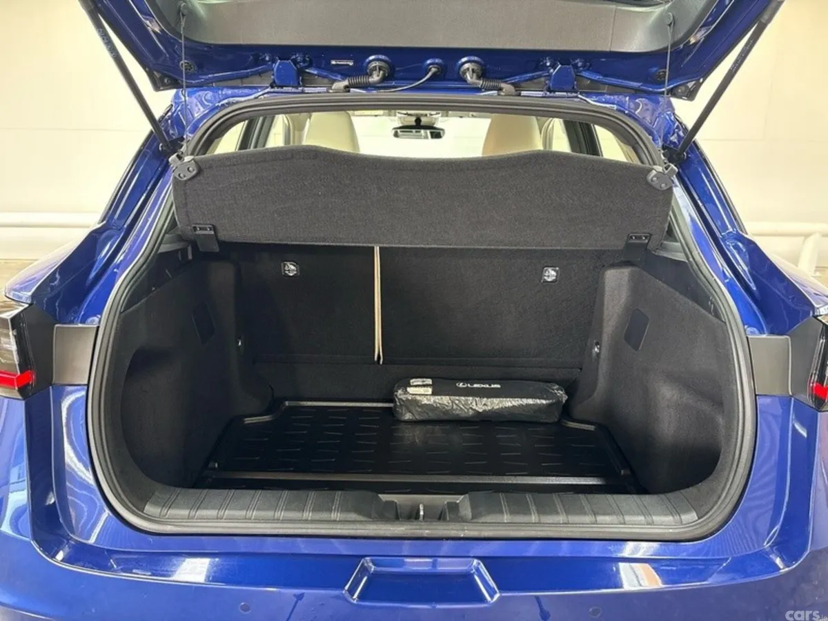 Lexus LBX SUV, Petrol Hybrid, 2026, Blue