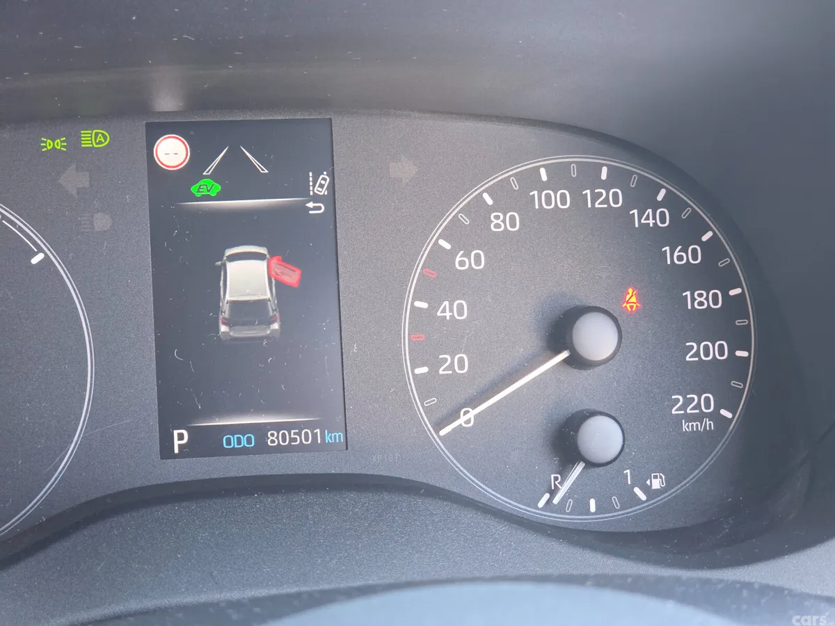 Toyota Yaris Hatchback, Petrol Hybrid, 2024, Grey
