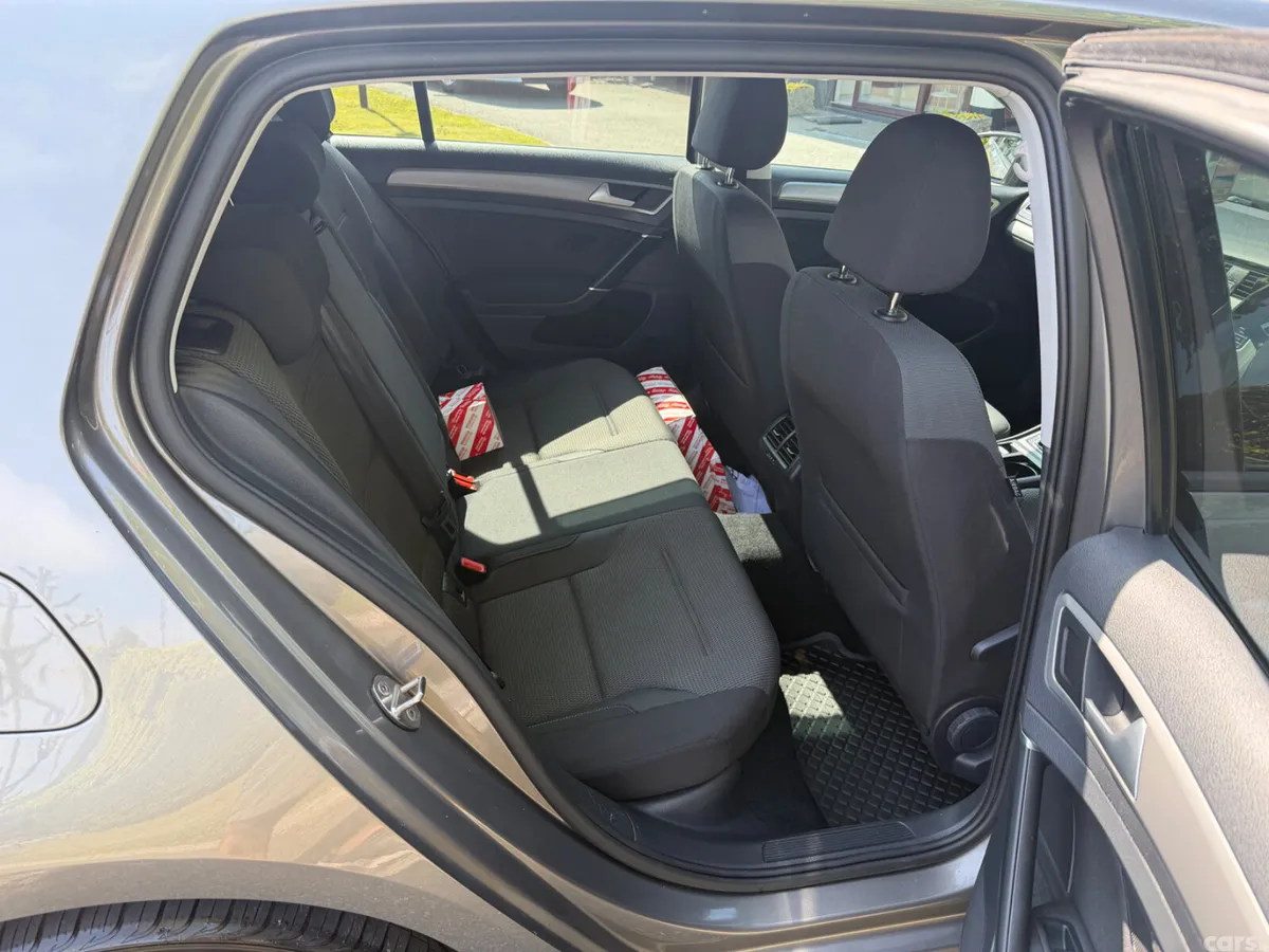 Volkswagen Golf Hatchback, Diesel, 2016, Grey