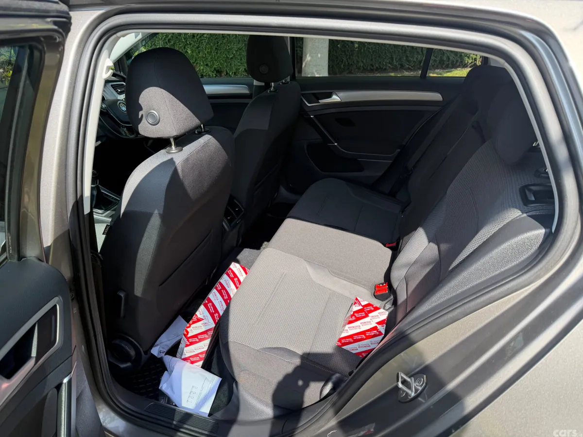 Volkswagen Golf Hatchback, Diesel, 2016, Grey