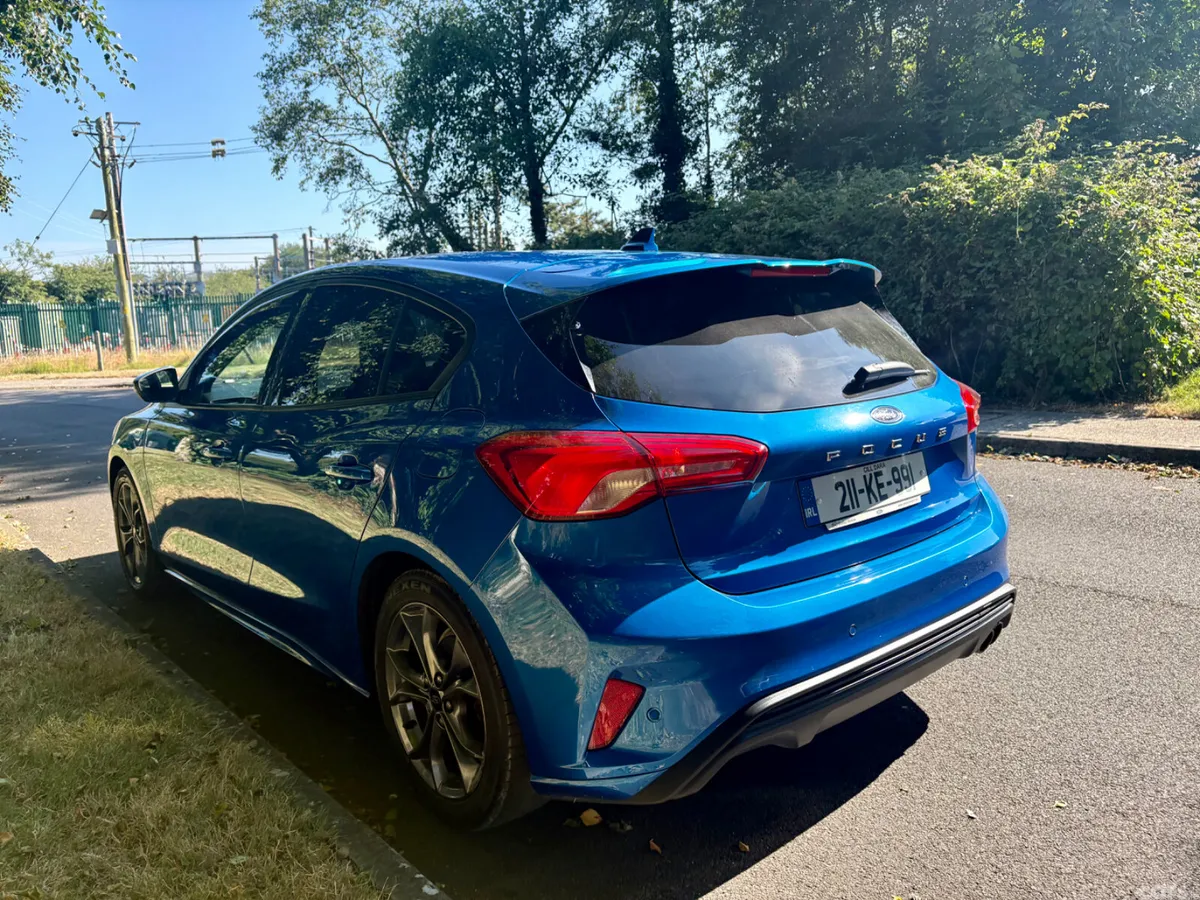 Ford Focus Hatchback, Diesel, 2021, Blue