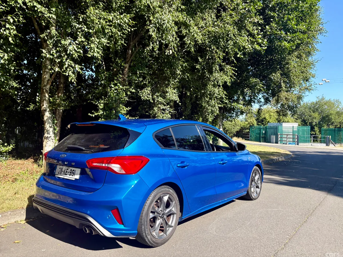Ford Focus Hatchback, Diesel, 2021, Blue