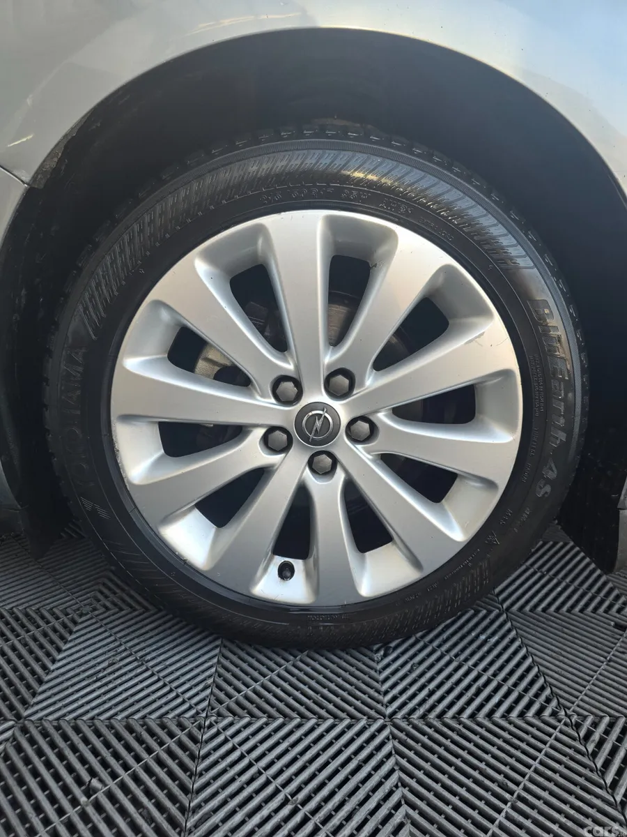 Opel Astra Hatchback, Diesel, 2014, Silver
