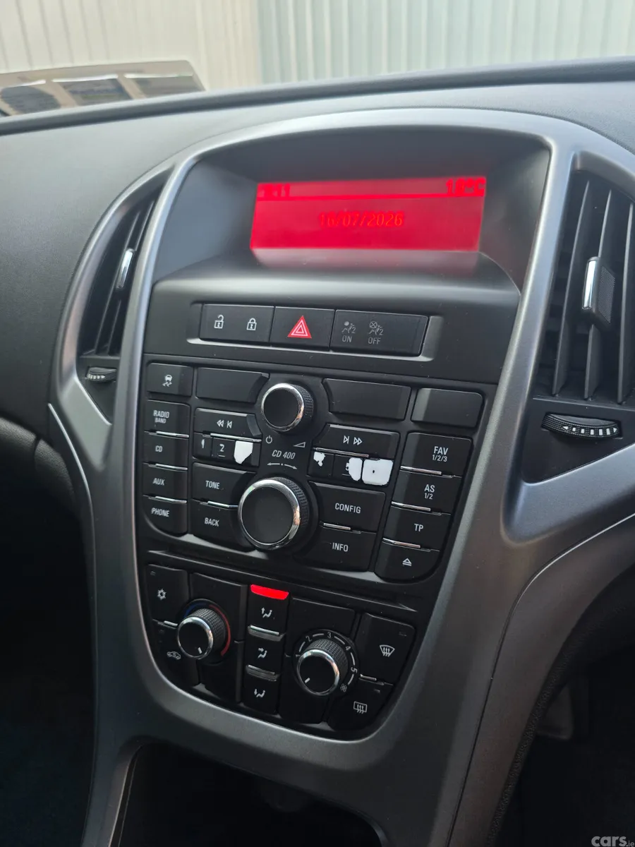 Opel Astra Hatchback, Diesel, 2014, Silver