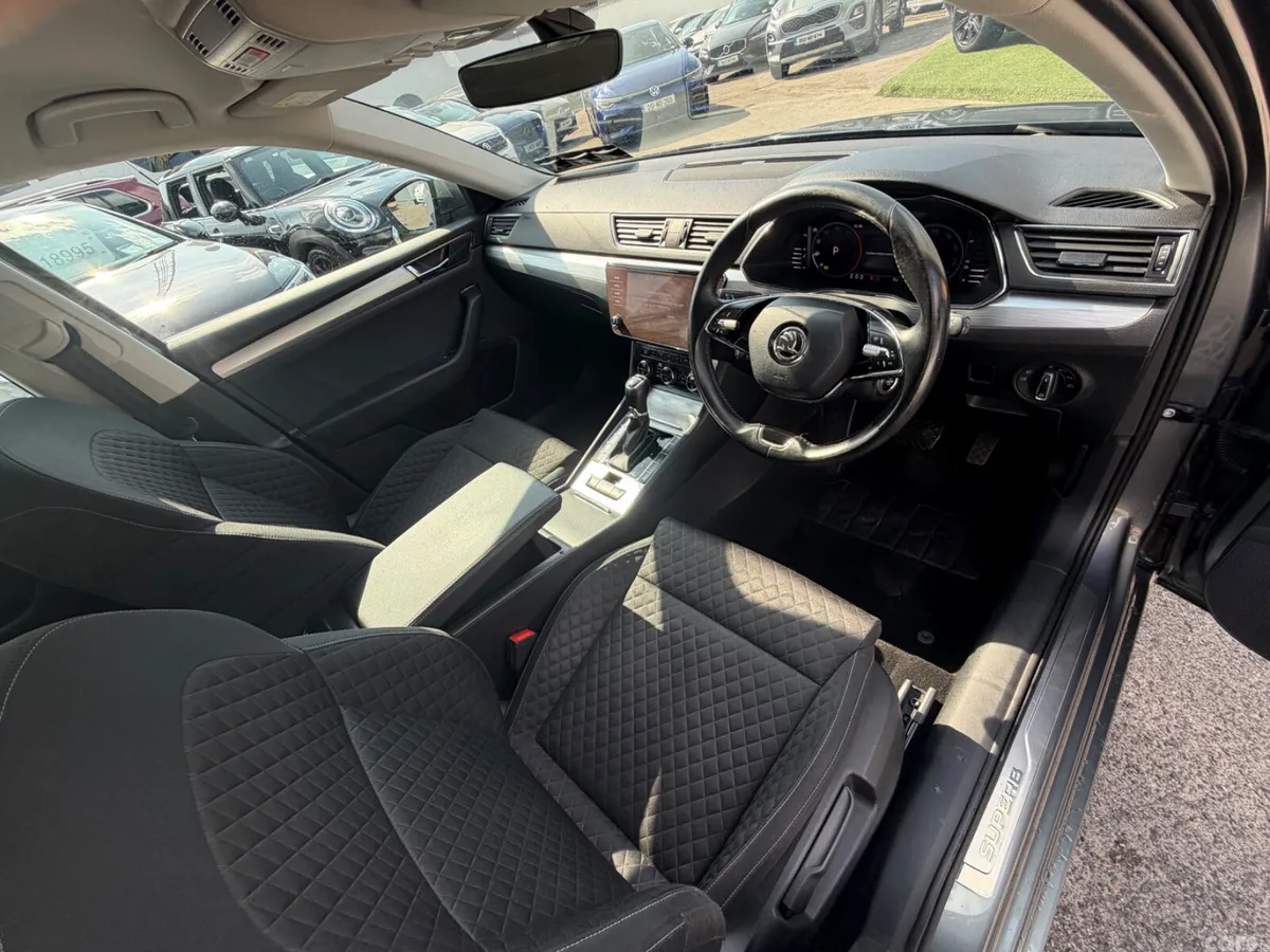 Skoda Superb Saloon, Diesel, 2022, Grey
