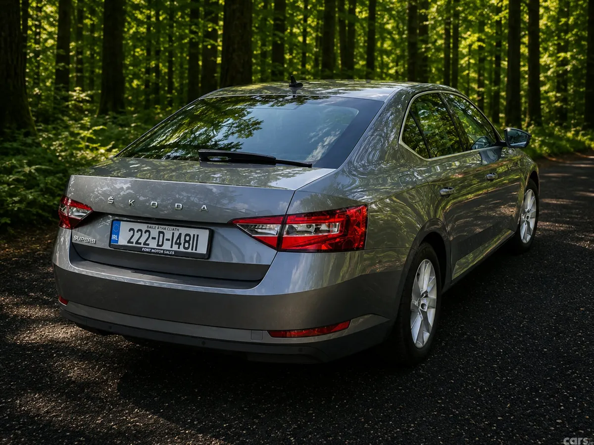 Skoda Superb Saloon, Diesel, 2022, Grey