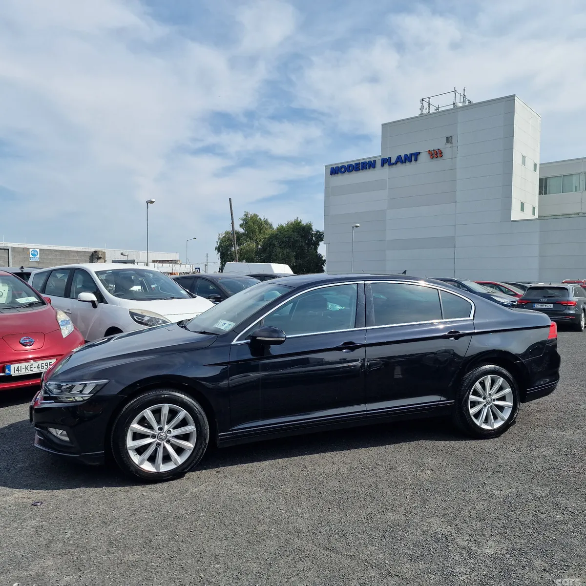 Volkswagen Passat Saloon, Diesel, 2020, Black