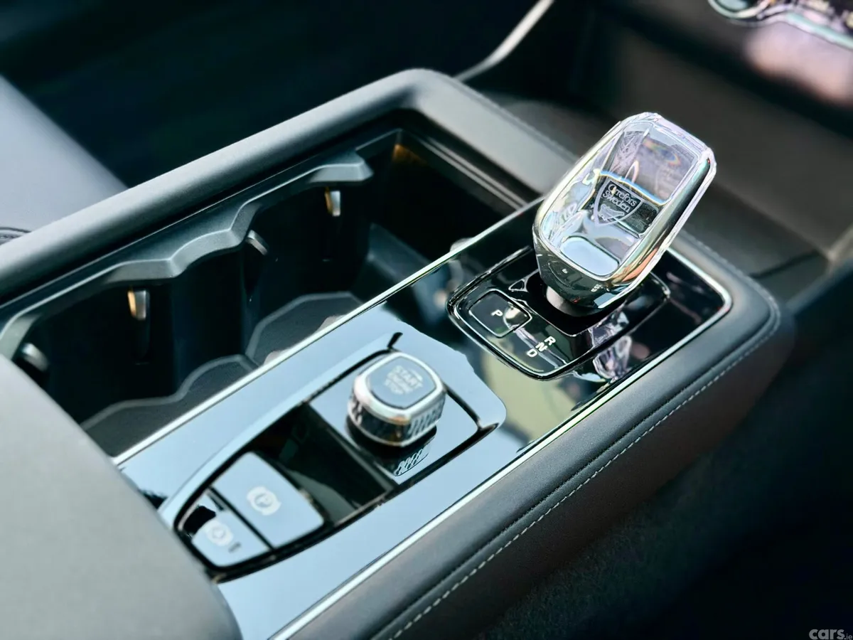 Volvo XC90 SUV, Petrol Plug-in Hybrid, 2025, White