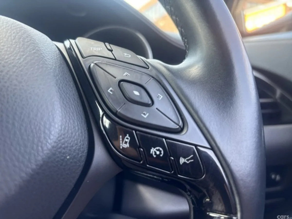 Toyota C-HR SUV, Petrol Hybrid, 2018, Grey