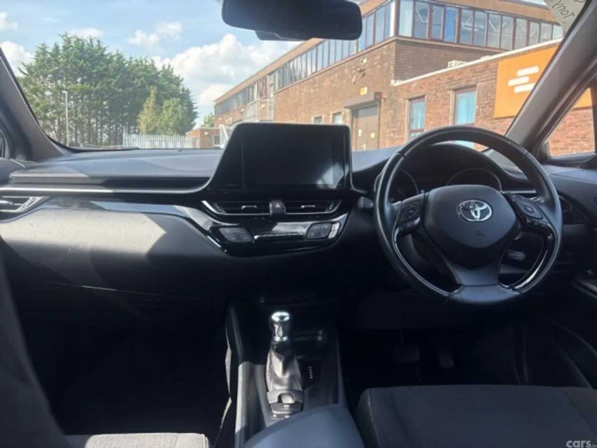 Toyota C-HR SUV, Petrol Hybrid, 2018, Grey