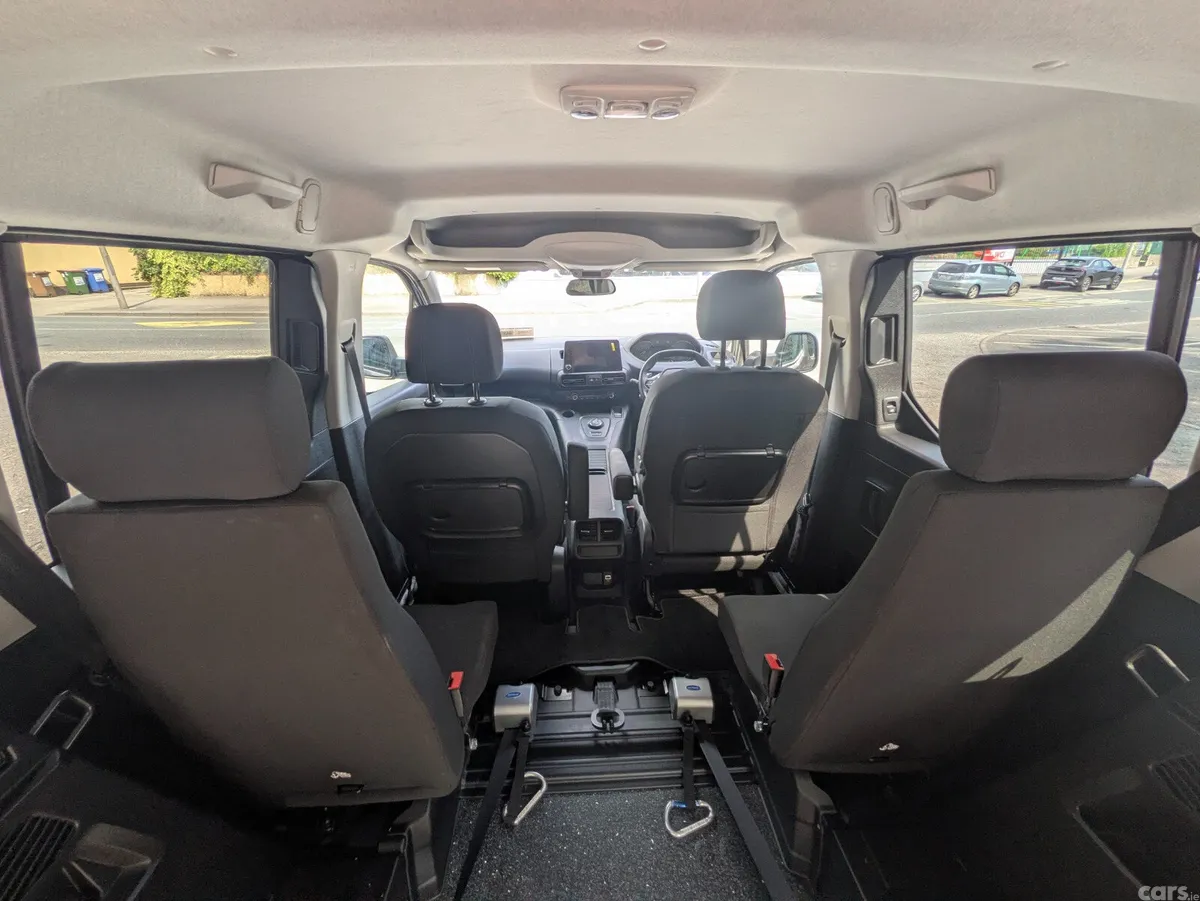 Peugeot Rifter MPV, Diesel, 2023, Grey