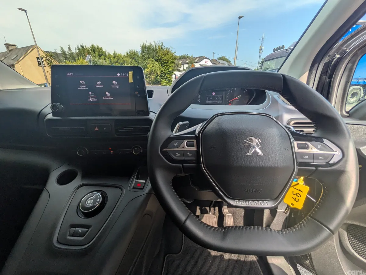 Peugeot Rifter MPV, Diesel, 2023, Grey