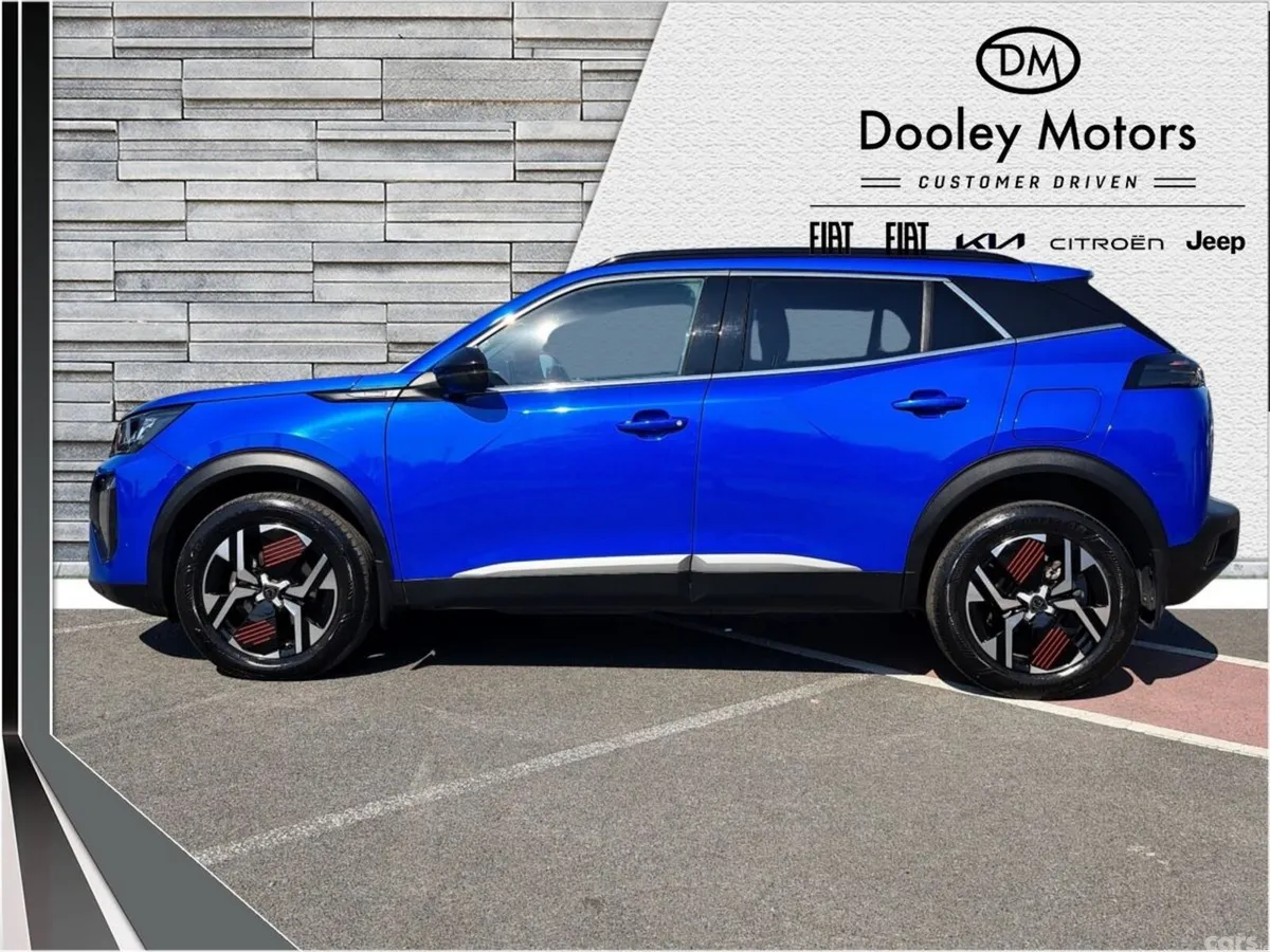 Peugeot 2008 MPV, Petrol, 2024, Blue