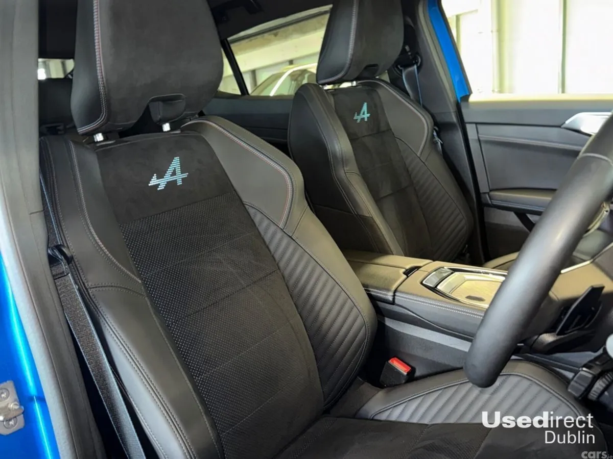 Renault Rafale Hatchback, Petrol Hybrid, 2024, Blue