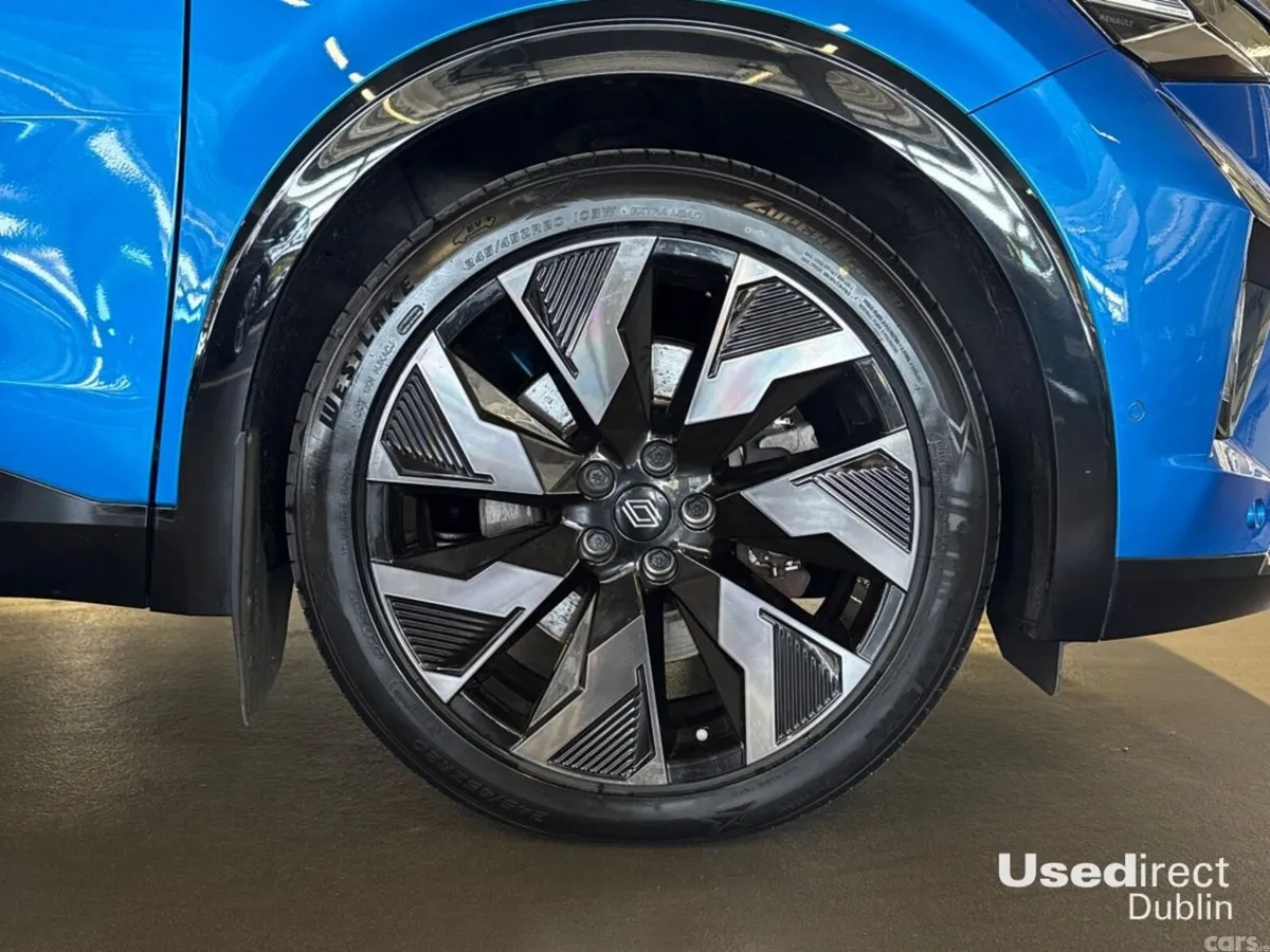 Renault Rafale Hatchback, Petrol Hybrid, 2024, Blue