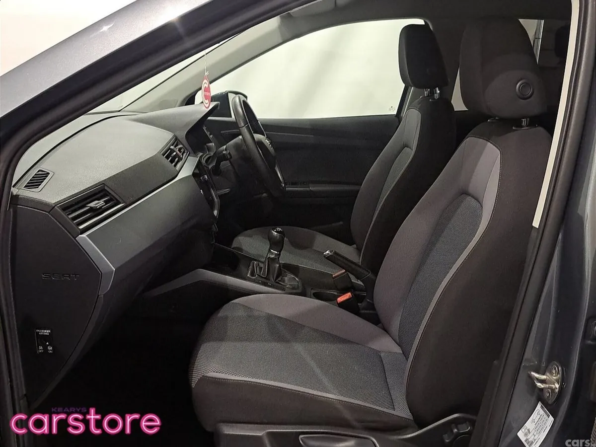 SEAT Arona SUV, Diesel, 2018, Grey