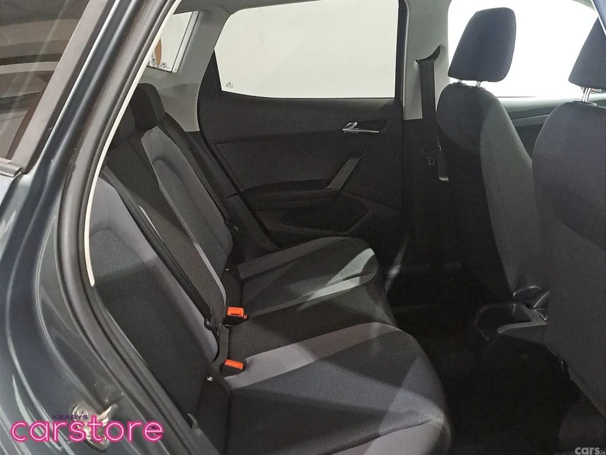 SEAT Arona SUV, Diesel, 2018, Grey